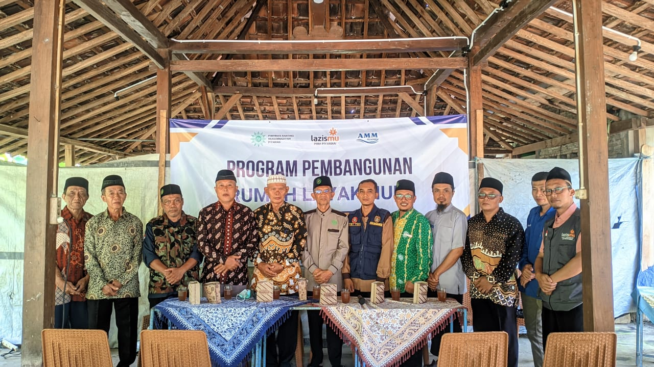 Peletakan Batu Pertama: PRM Piyaman Bangun Rumah untuk Kader Muda Penuh Dedikasi